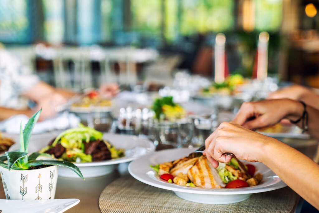 The Best Dining Near The Knoll at Trophy Club: A Local Food Lover’s Guide